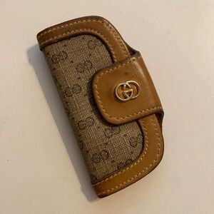 Very RARE vintage Gucci key holder!!